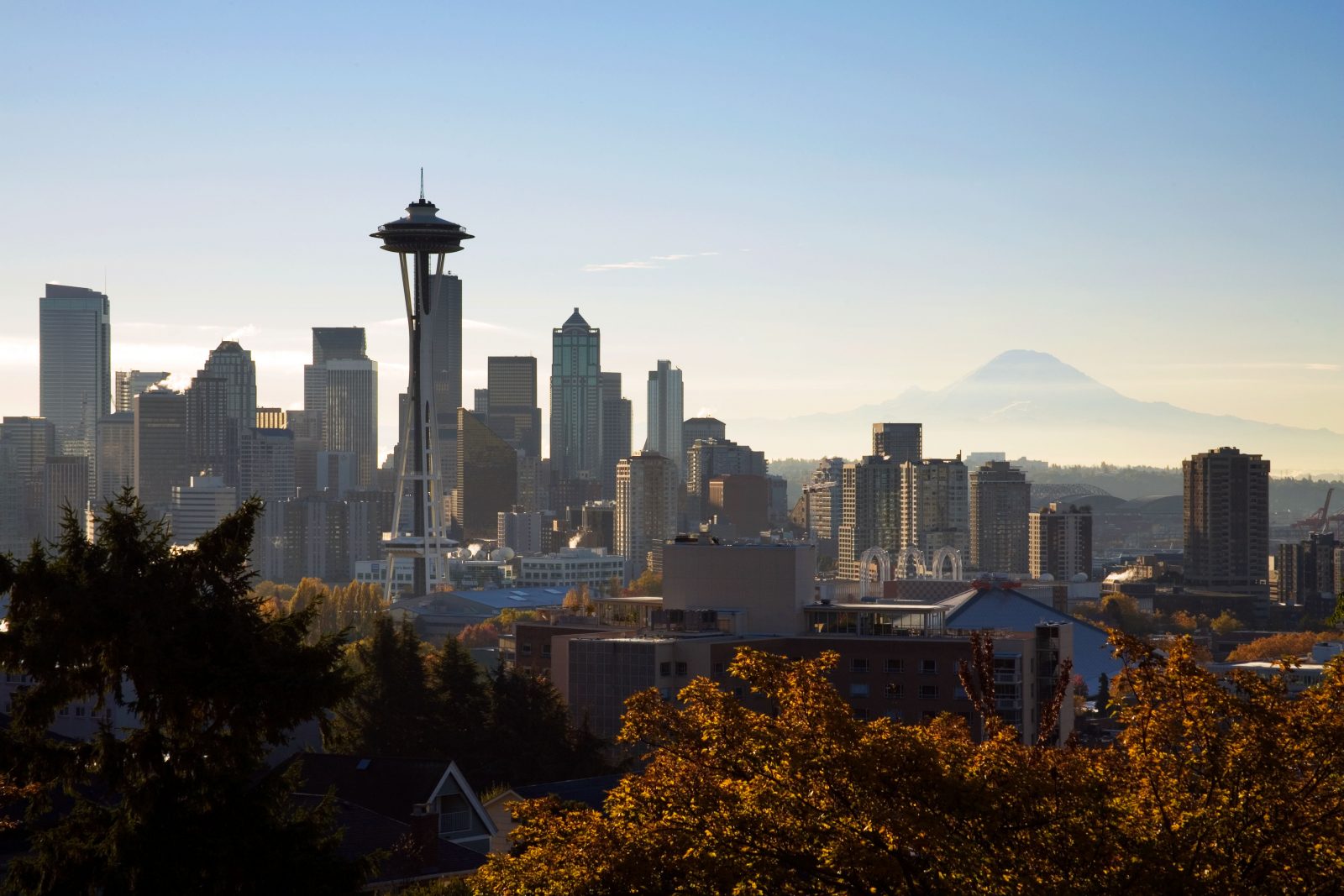 Seattle skyline and Mount Ranier
