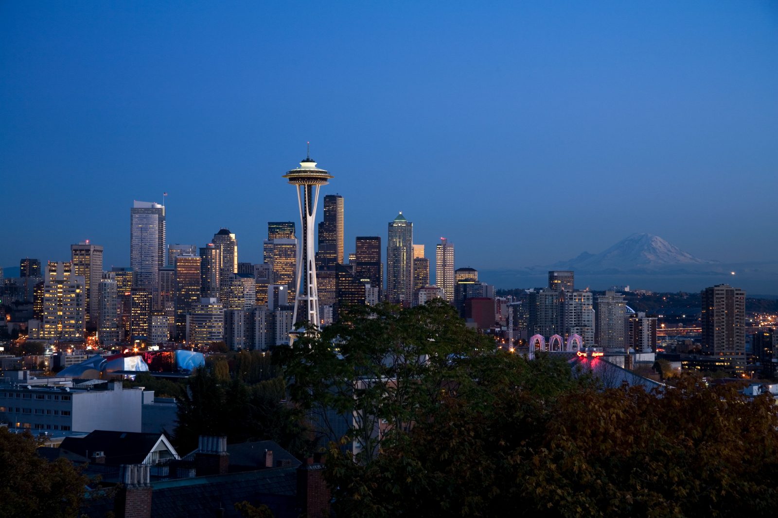 Seattle skyline and Mount Ranier